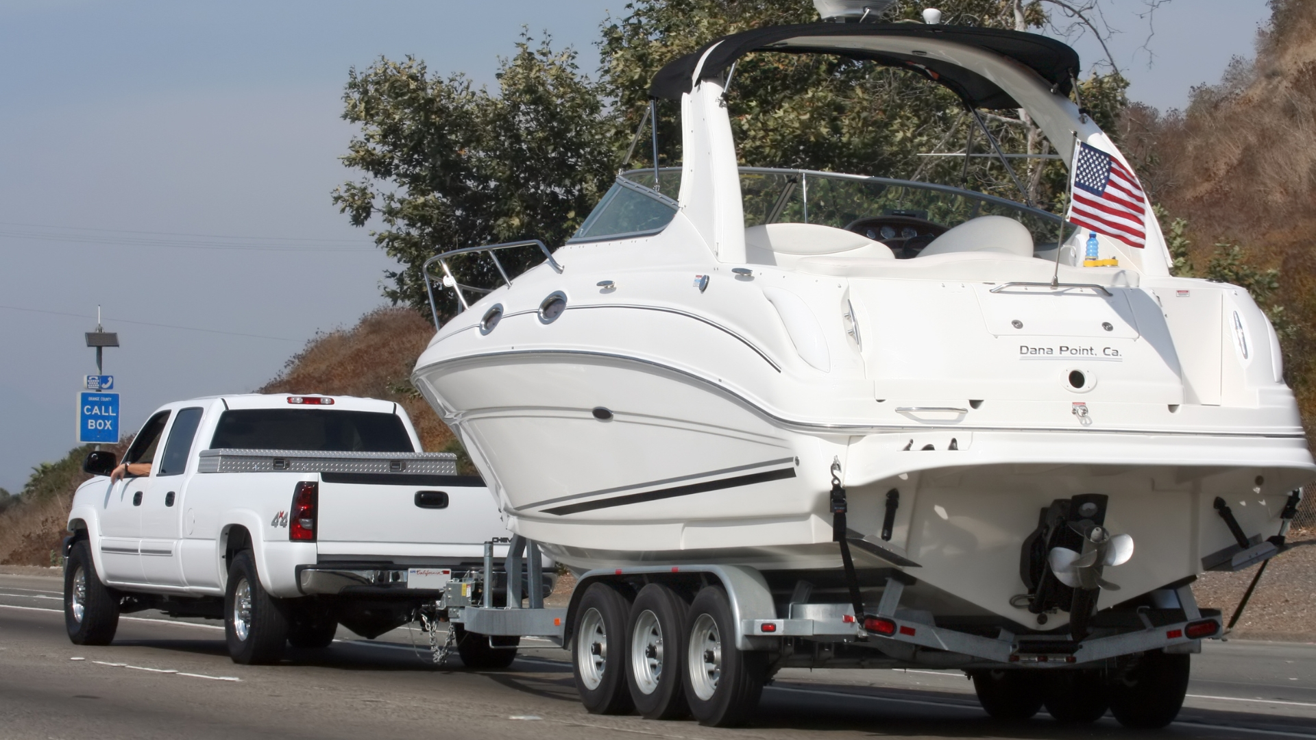 What is boat auto transport